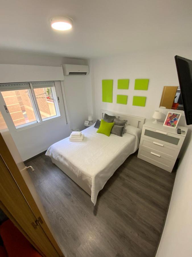4 Capulino Apartamentos Malaga Luaran gambar